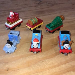 Thomas Train, Millie Christmas engines and cars